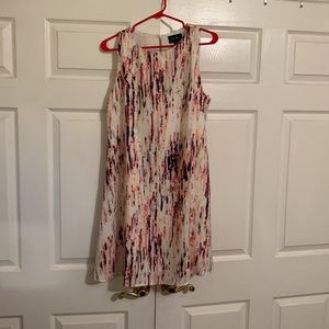 Beautiful sleeveless Heston dress. Never worn. Lined multicolor dress